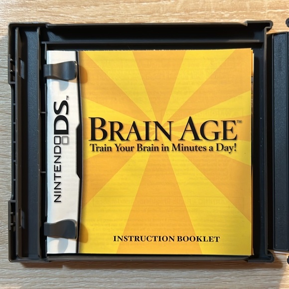 Brain Age Nintendo DS Game w/ Case - Picture 3 of 5